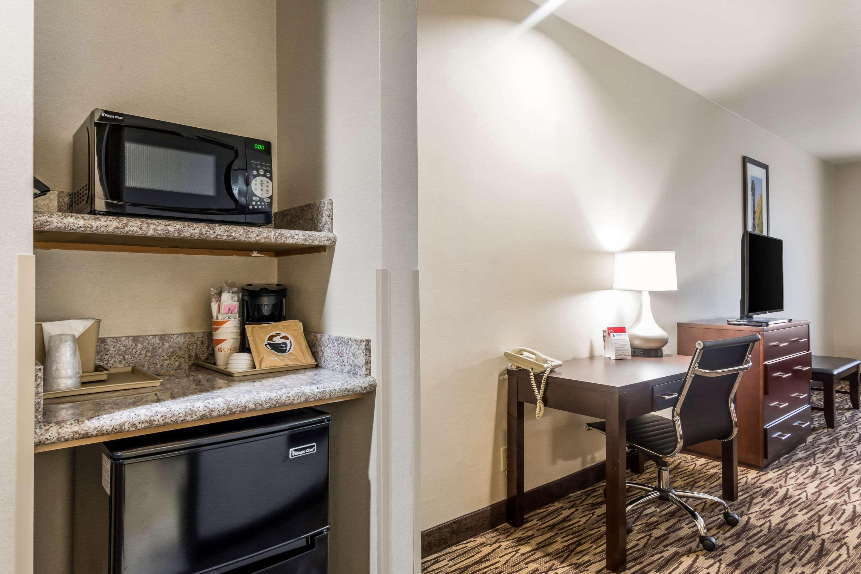 Comfort Suites Portland Airport Zewnętrze zdjęcie