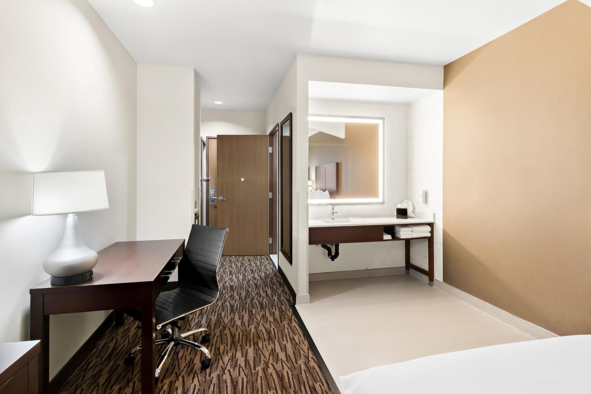 Comfort Suites Portland Airport Zewnętrze zdjęcie