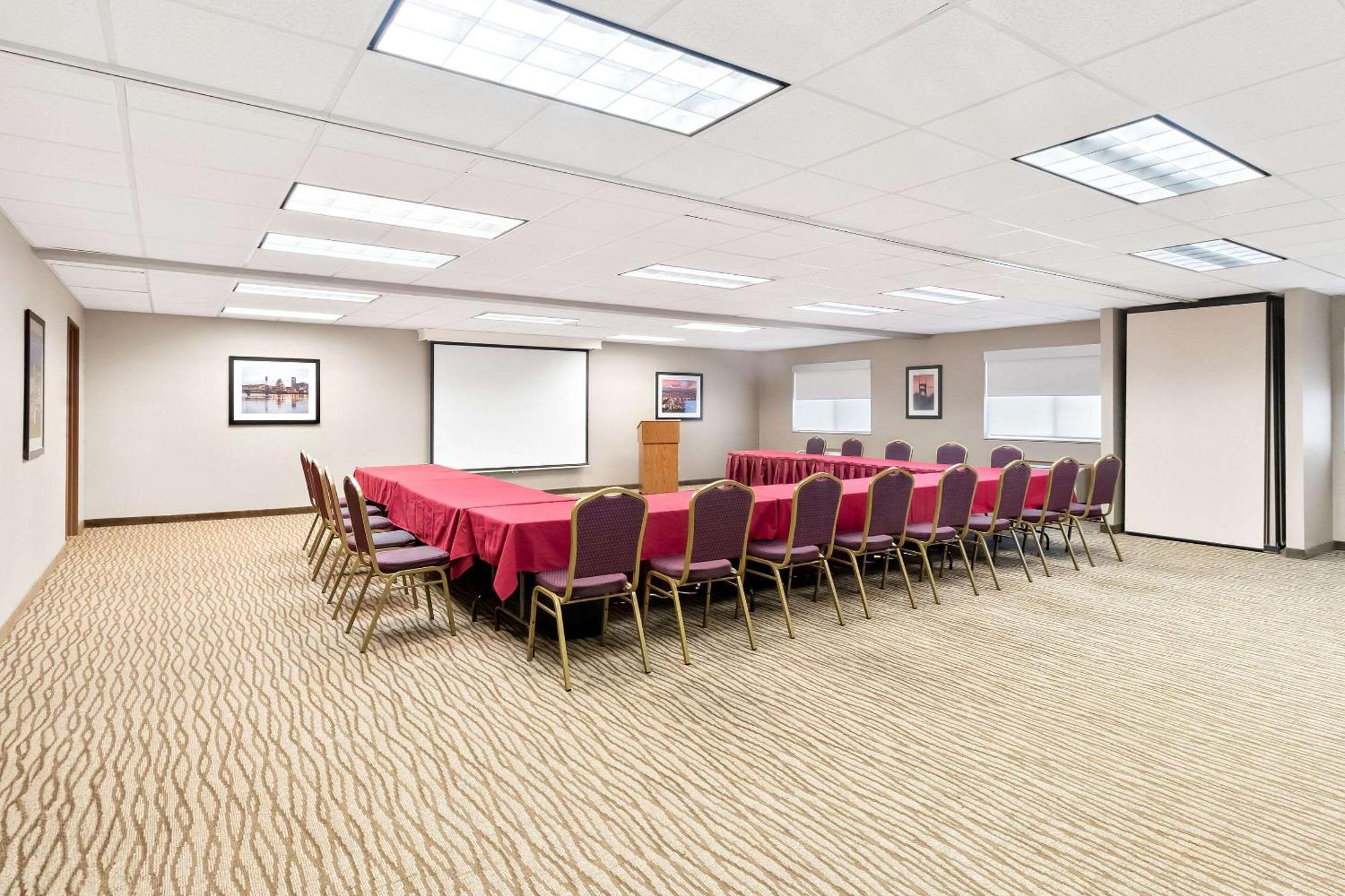 Comfort Suites Portland Airport Zewnętrze zdjęcie